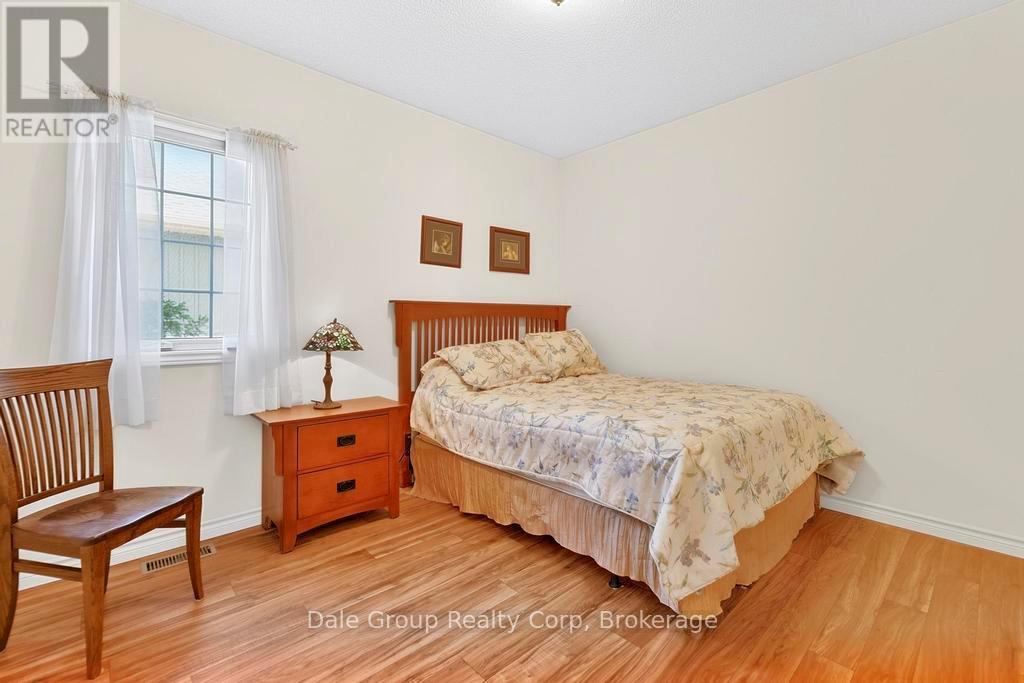 97 St Patrick Street W Property Photo 15
