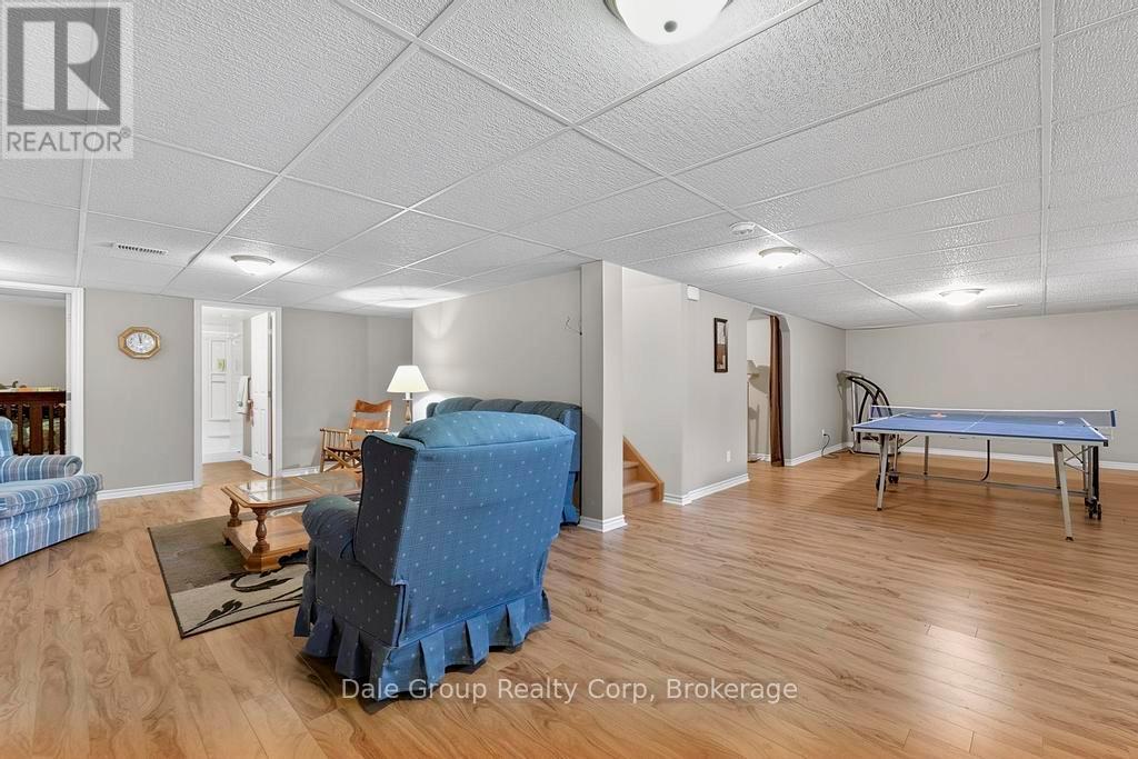 97 St Patrick Street W Property Photo 19