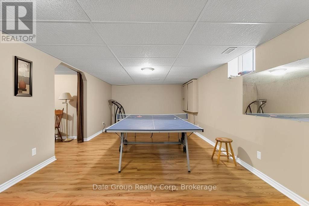 97 St Patrick Street W Property Photo 21