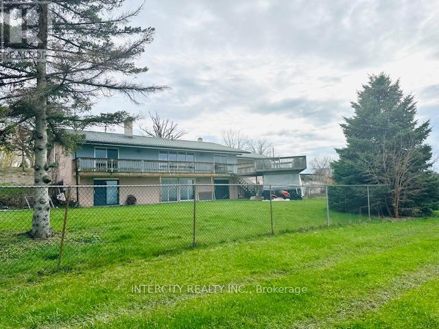 450 Queenston Road Property Photo 3
