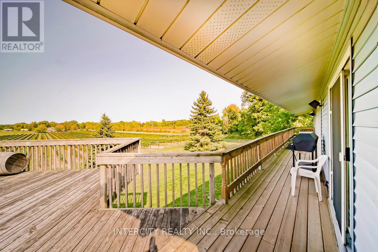 450 Queenston Road Property Photo 14