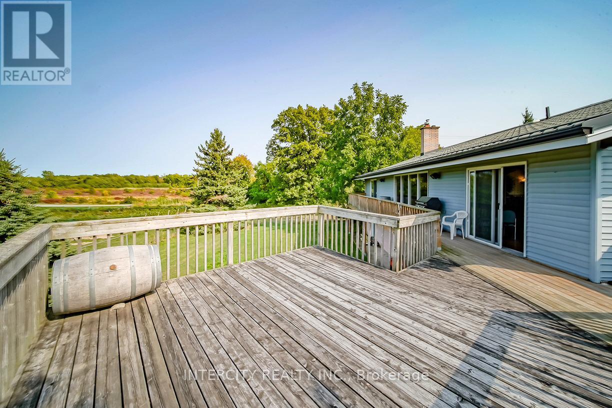 450 Queenston Road Property Photo 15