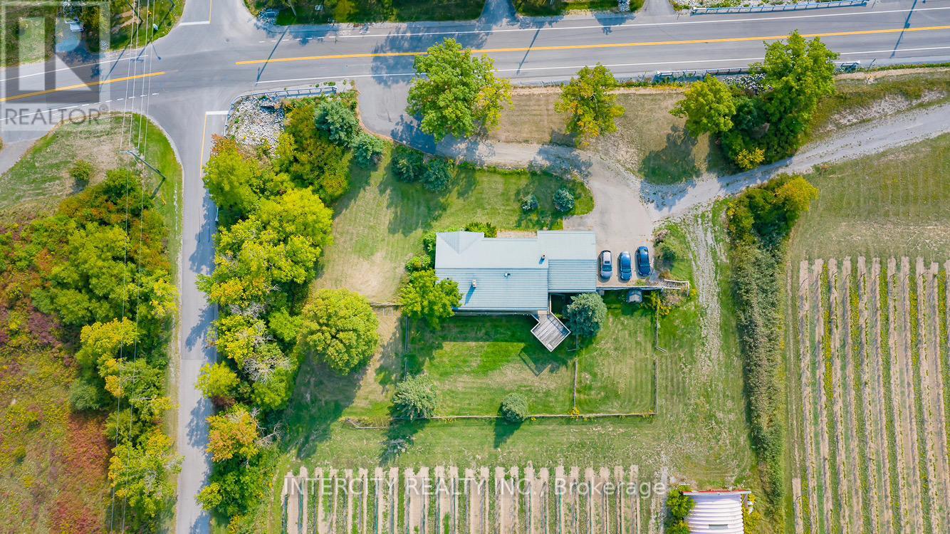 450 Queenston Road Property Photo 18