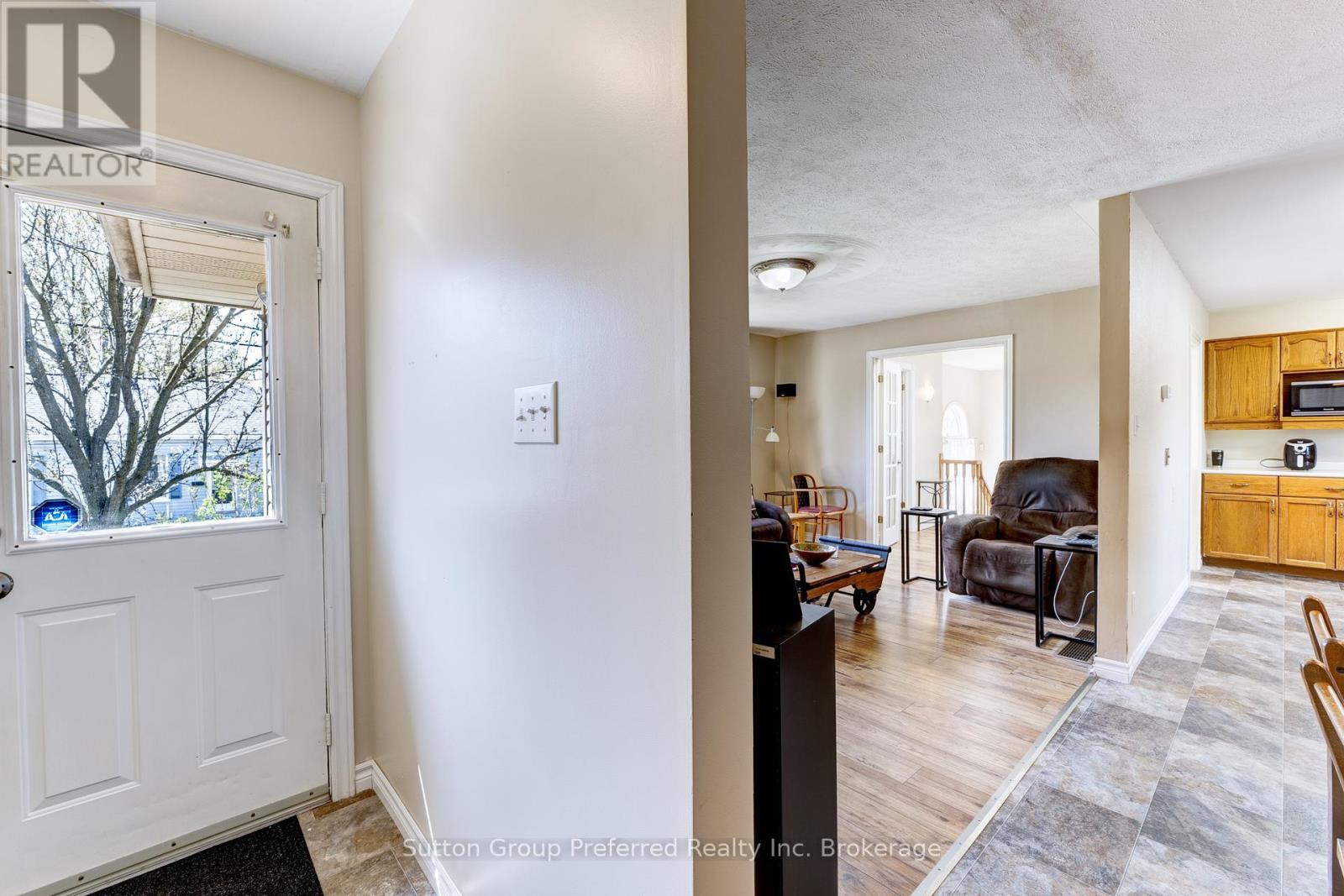 65 Hincks Street Property Photo 14
