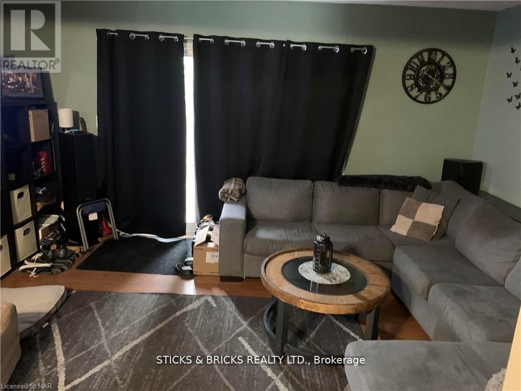 21 - 6767 Thorold Stone Road Property Photo 3