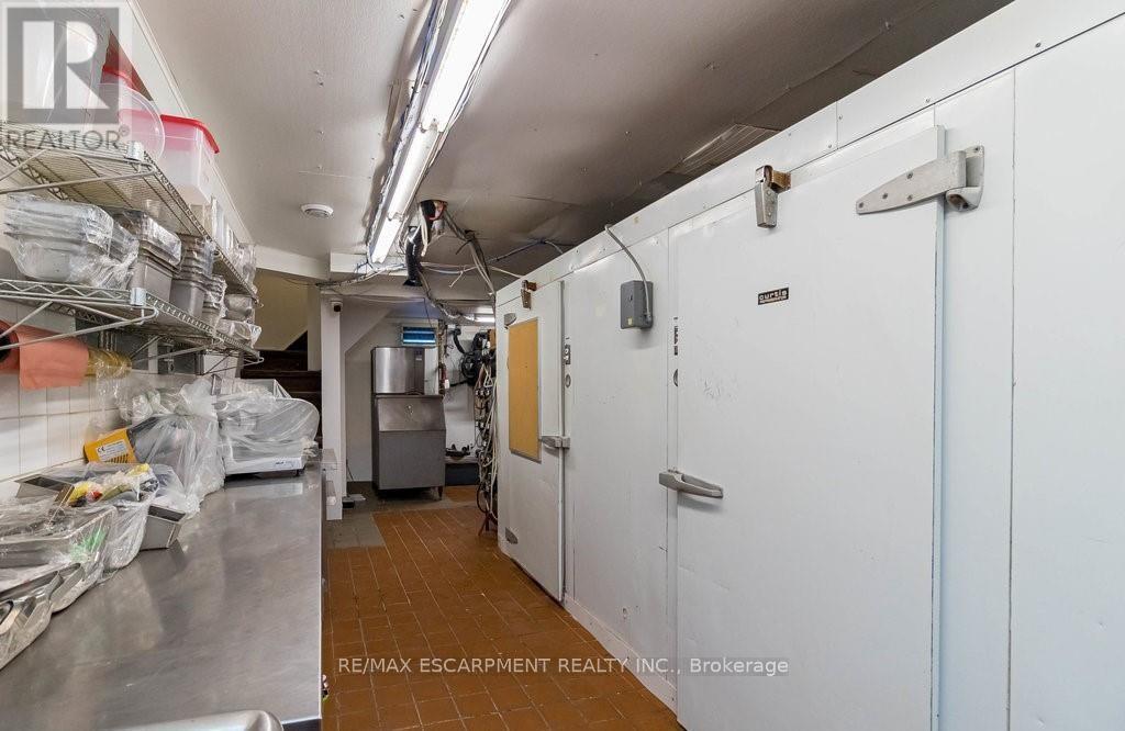 2251 Rymal Road Property Photo 24