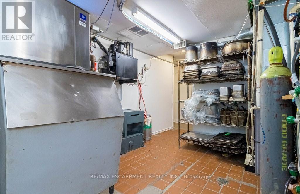 2251 Rymal Road Property Photo 25