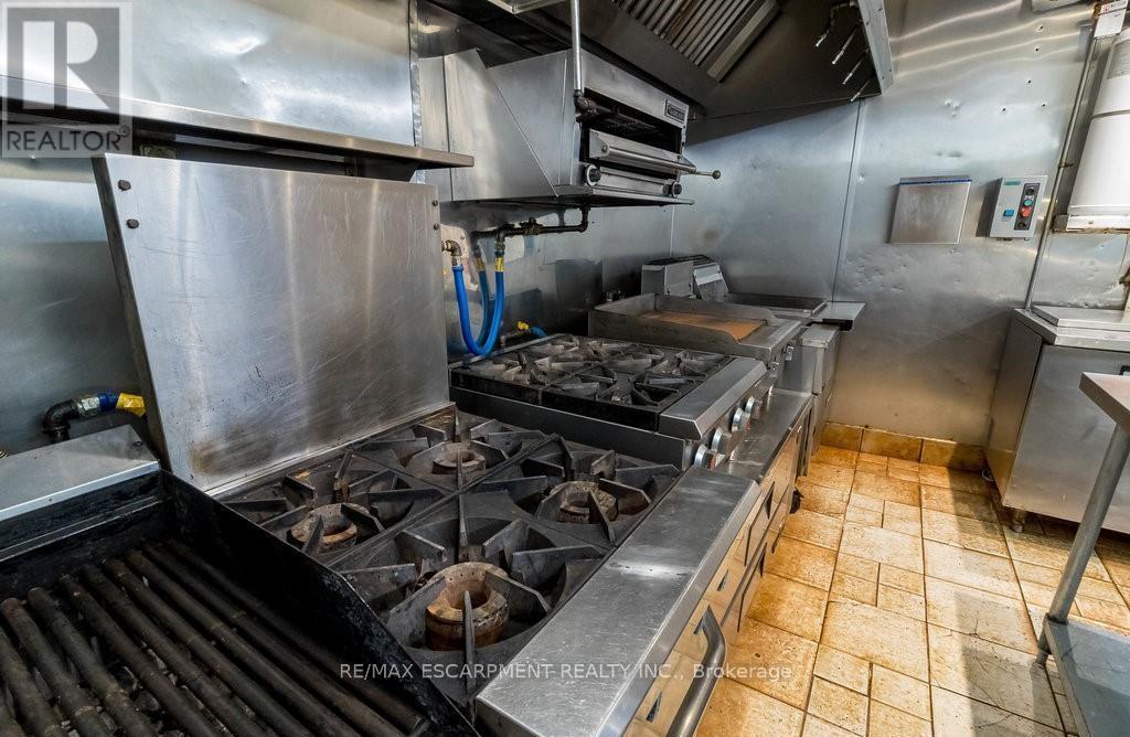 2251 Rymal Road Property Photo 33