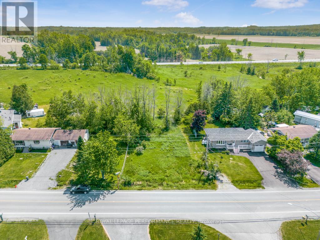 00 Highway 17 Highway Property Photo 12