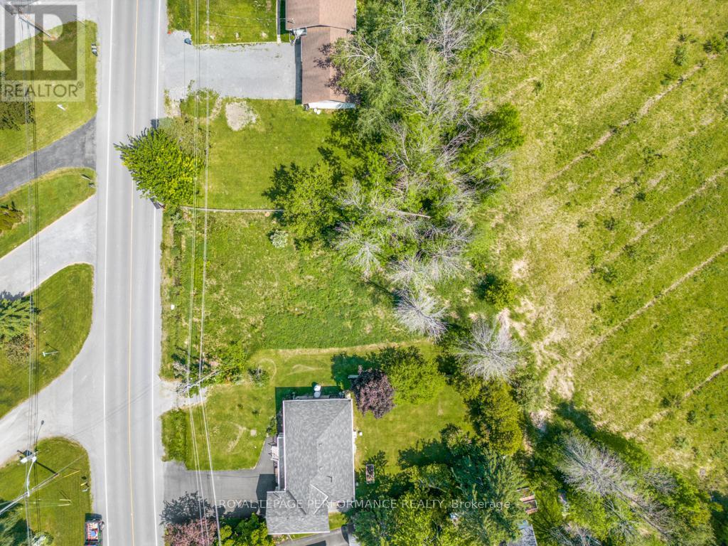 00 Highway 17 Highway Property Photo 14