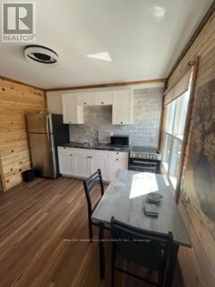 4 Bobby's Lane Property Photo 15