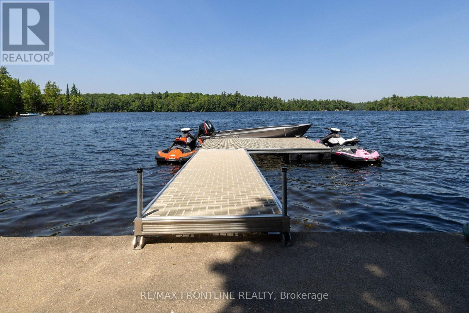 1047 Country Lane Property Photo 40