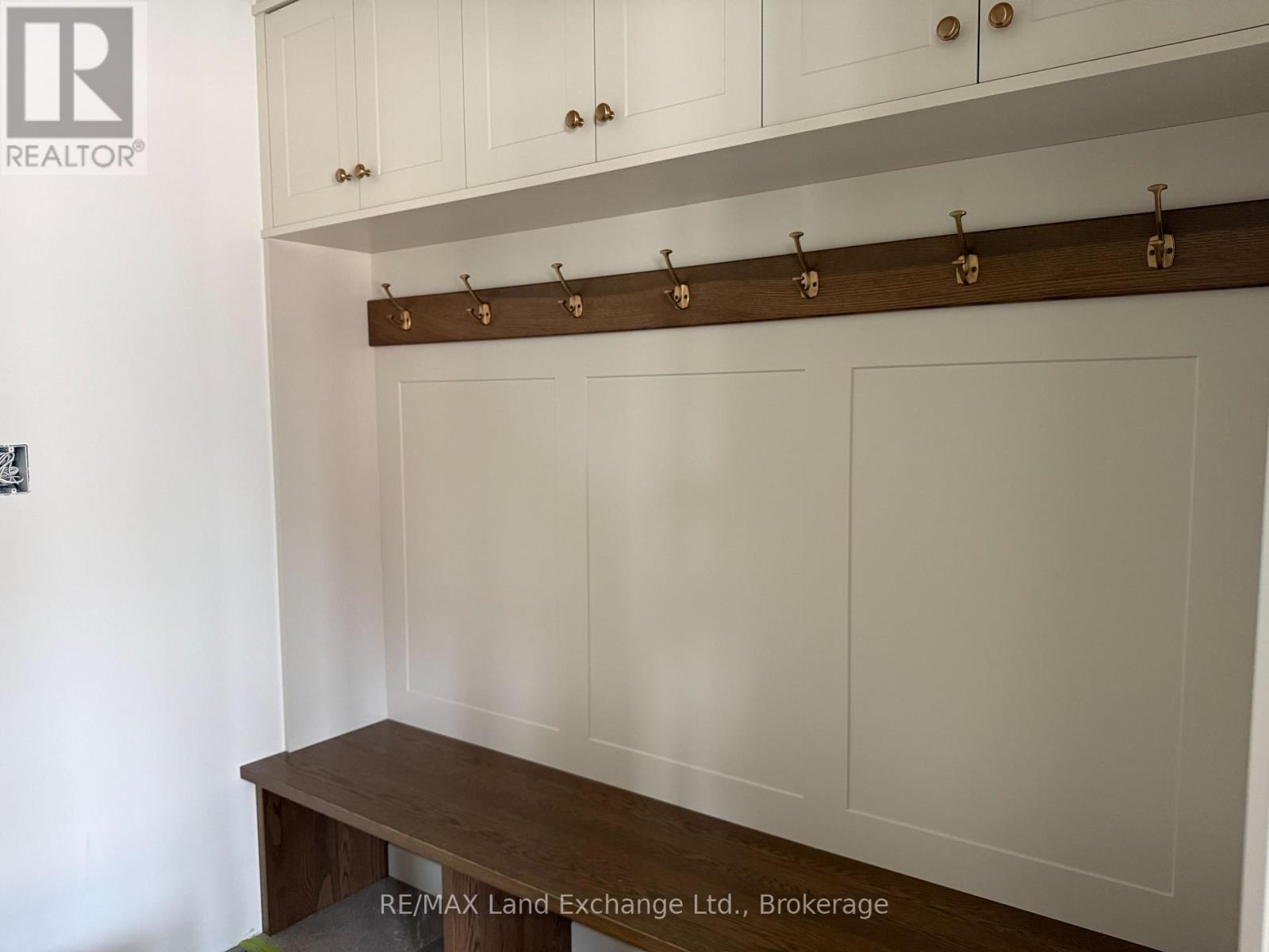966 Bogdanovic Way Property Photo 8