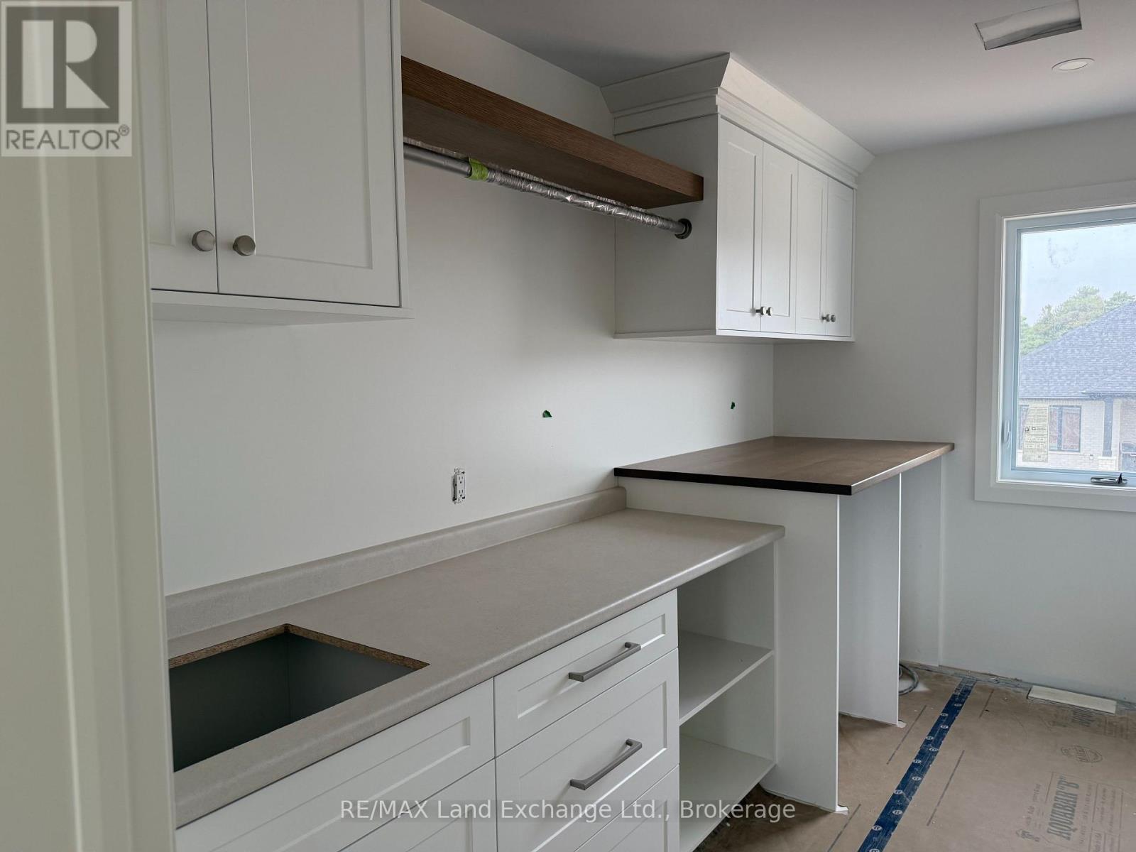 966 Bogdanovic Way Property Photo 12