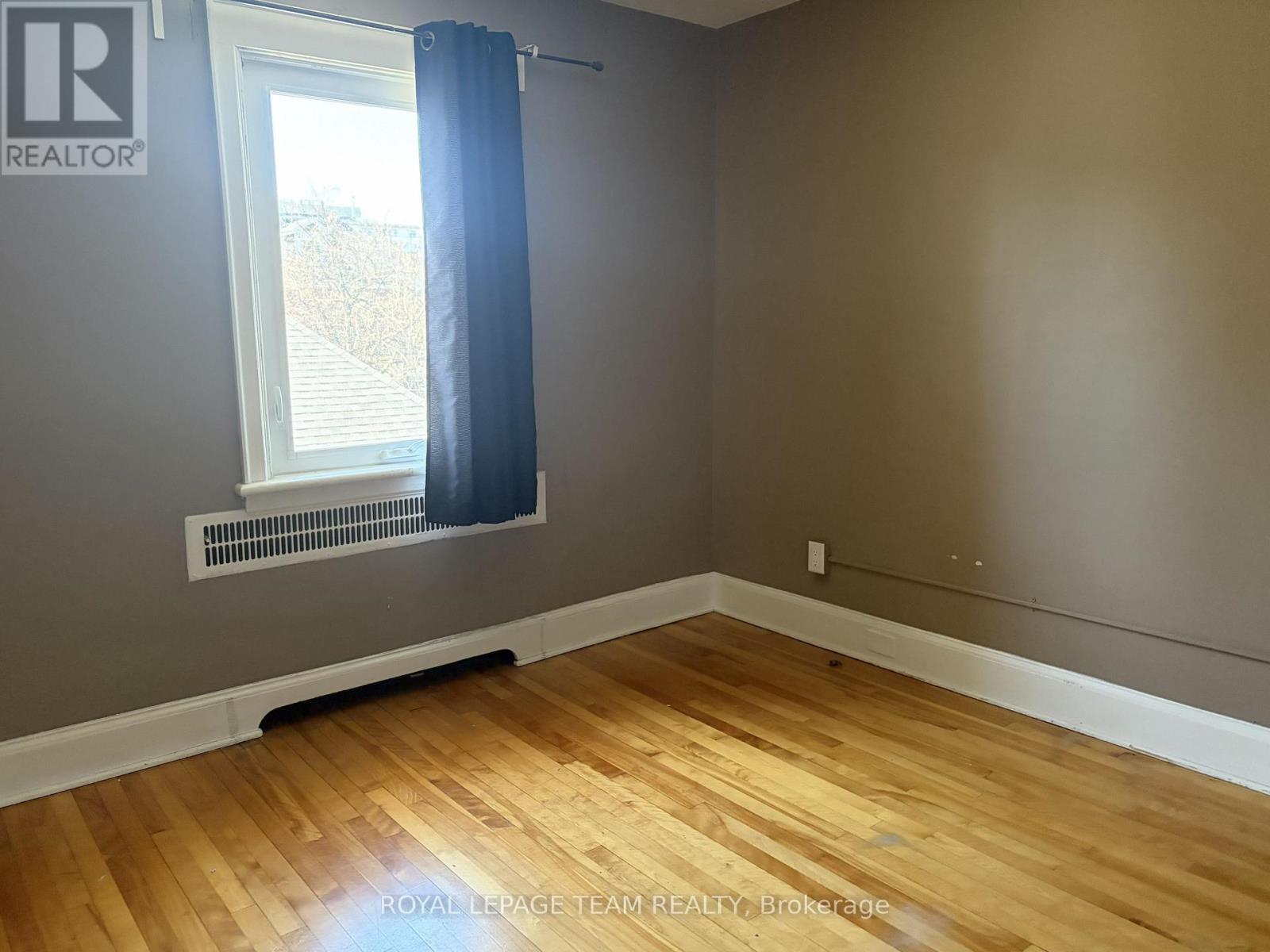 444 Parkdale Avenue Property Photo 9