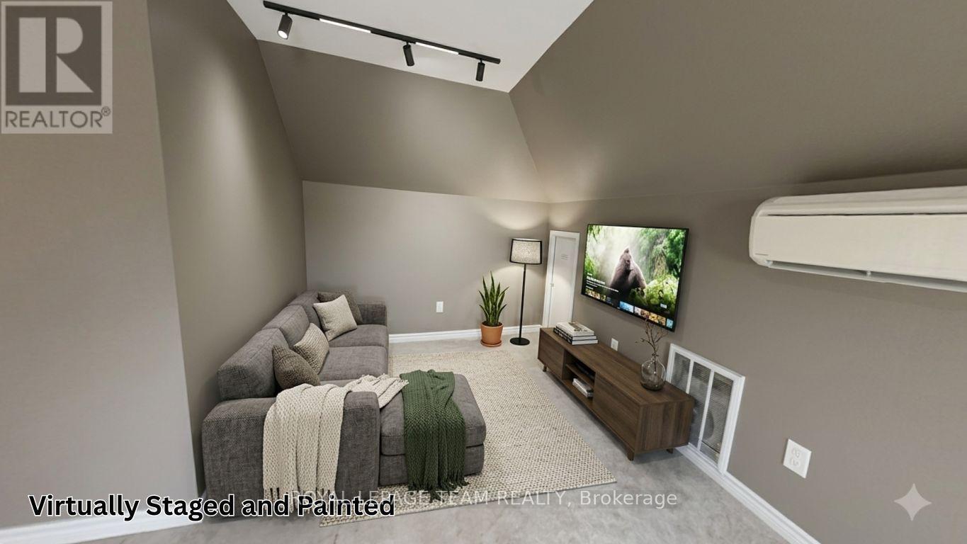 444 Parkdale Avenue Property Photo 15
