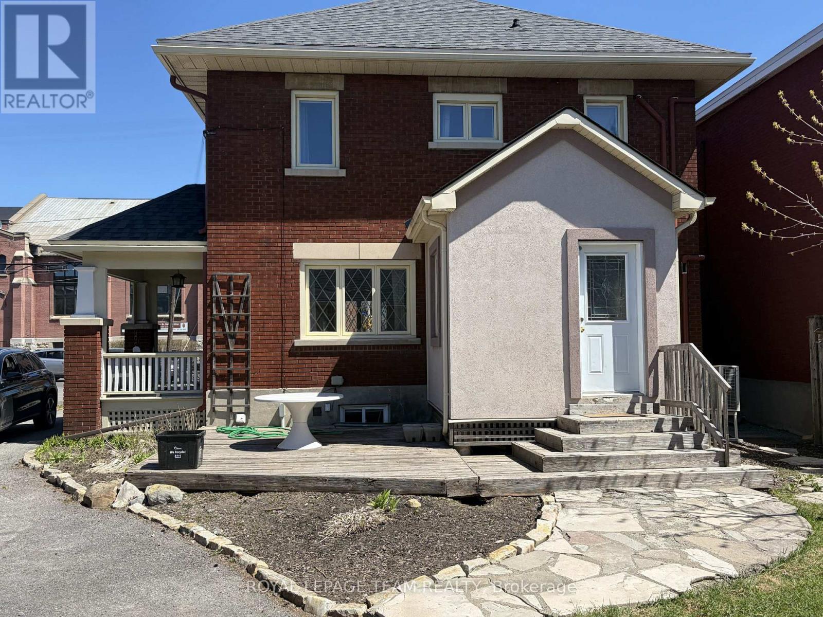 444 Parkdale Avenue Property Photo 19