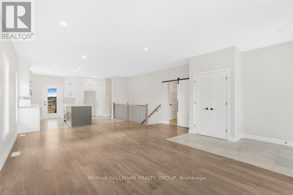 313 Zakari Street Property Photo 6