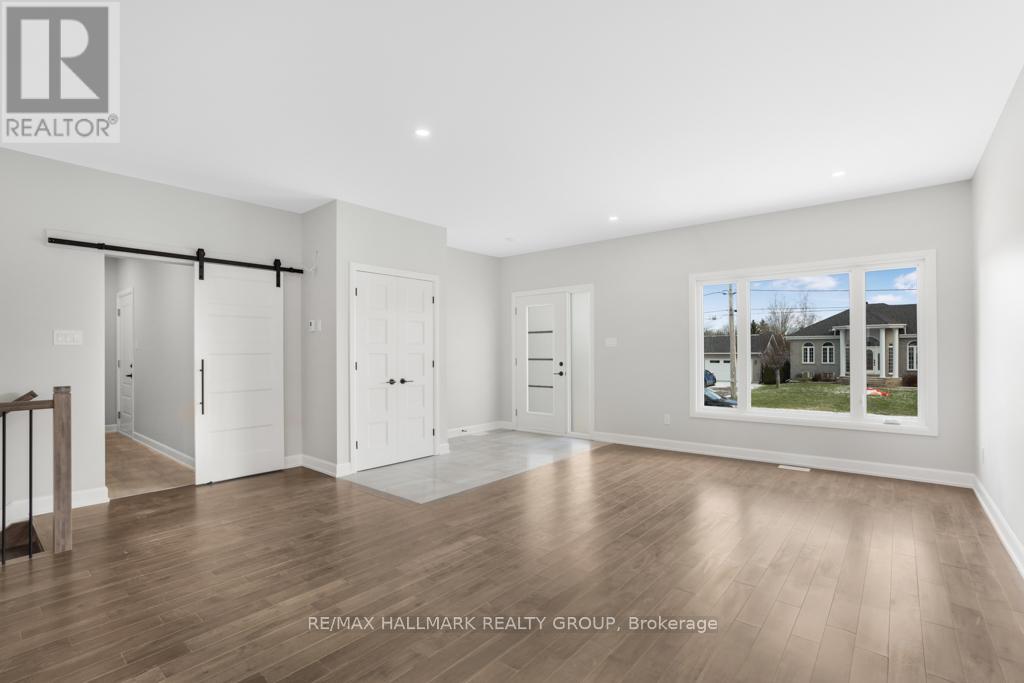 313 Zakari Street Property Photo 7