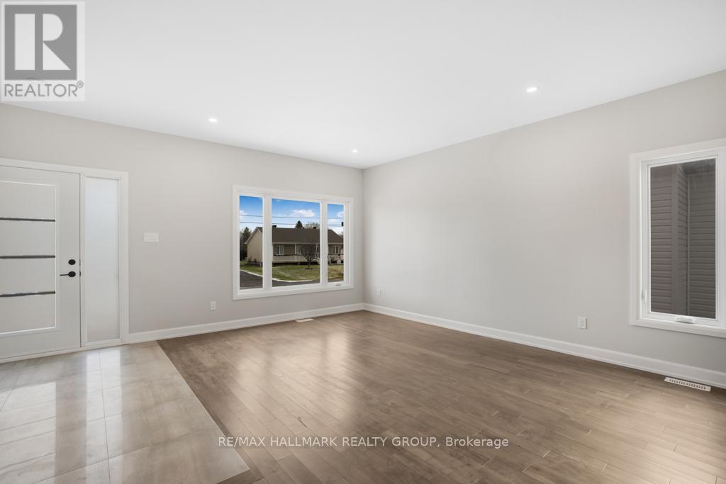 313 Zakari Street Property Photo 8