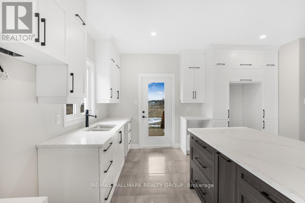 313 Zakari Street Property Photo 11
