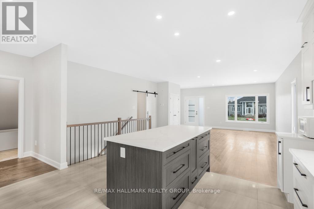 313 Zakari Street Property Photo 12