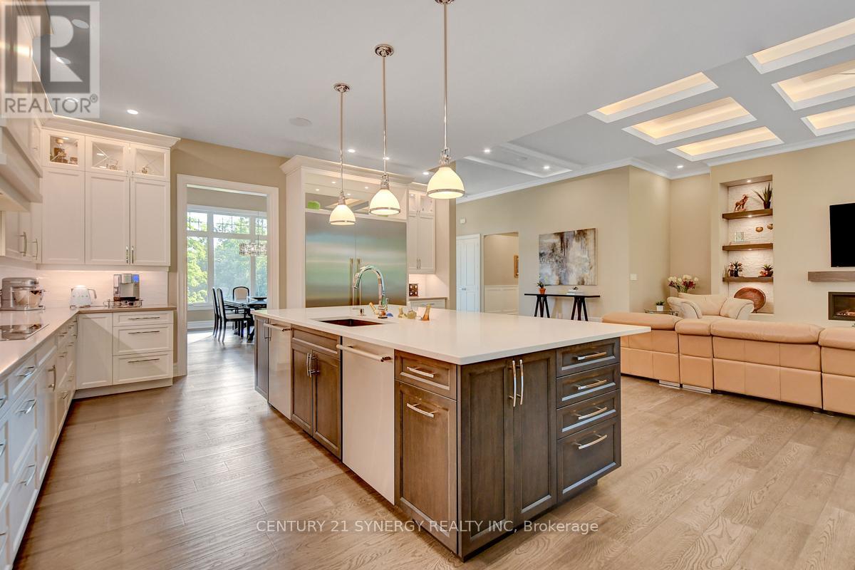 1443 Duchess Crescent Property Photo 16
