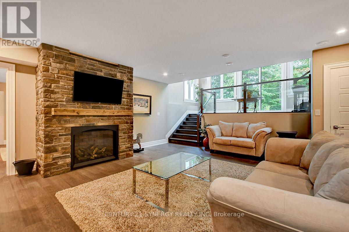 1443 Duchess Crescent Property Photo 35