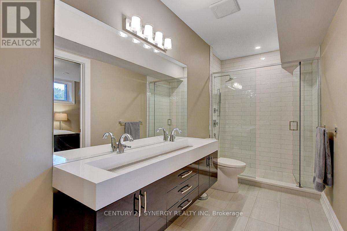 1443 Duchess Crescent Property Photo 39