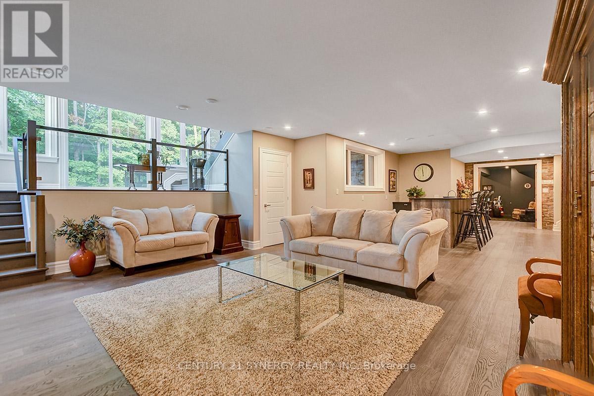 1443 Duchess Crescent Property Photo 40