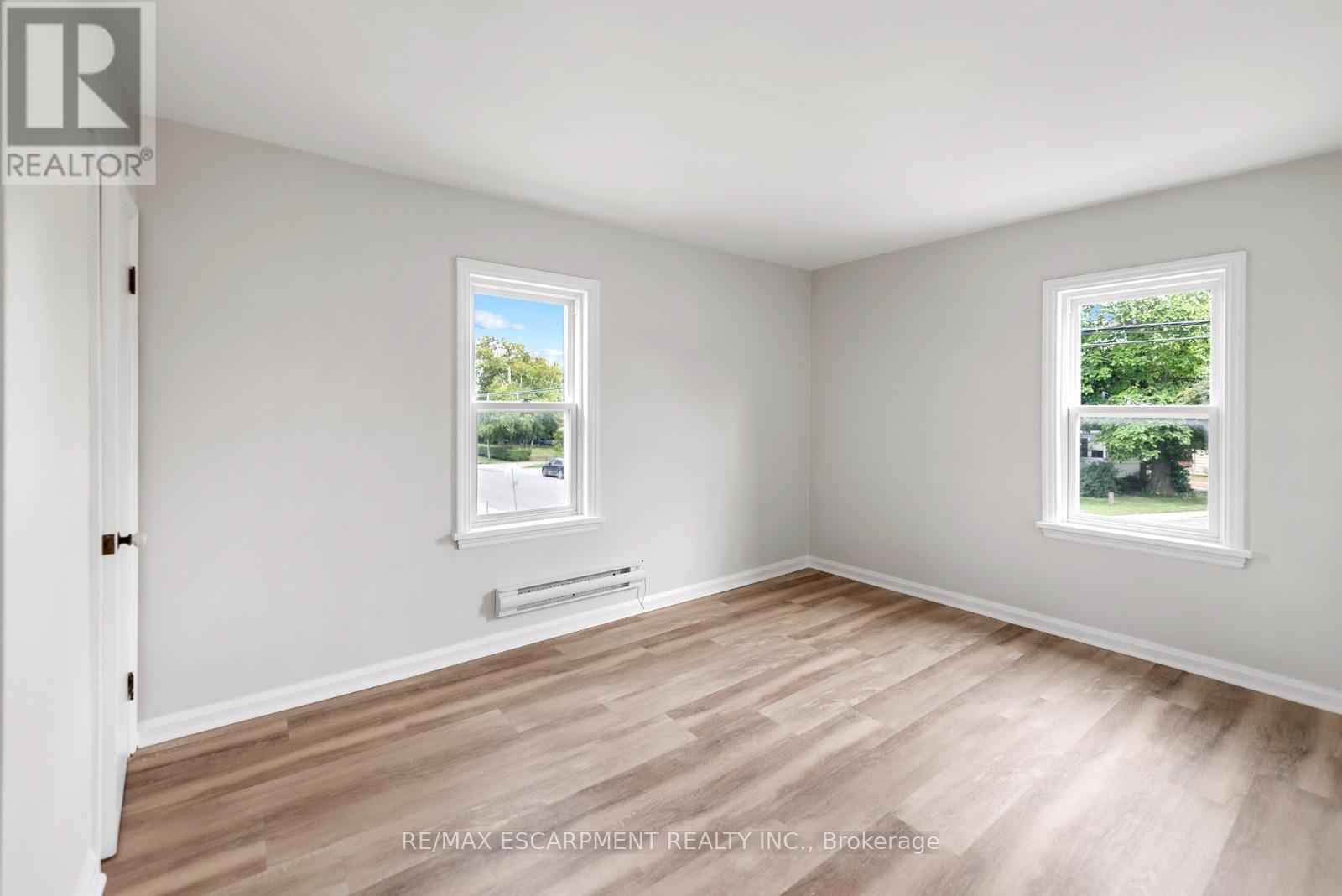 86 Townline Road W Property Photo 8