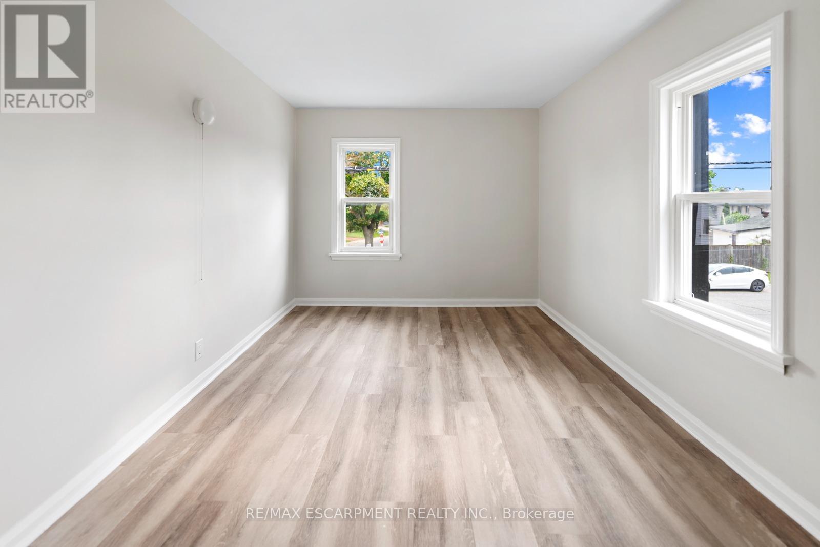 86 Townline Road W Property Photo 35