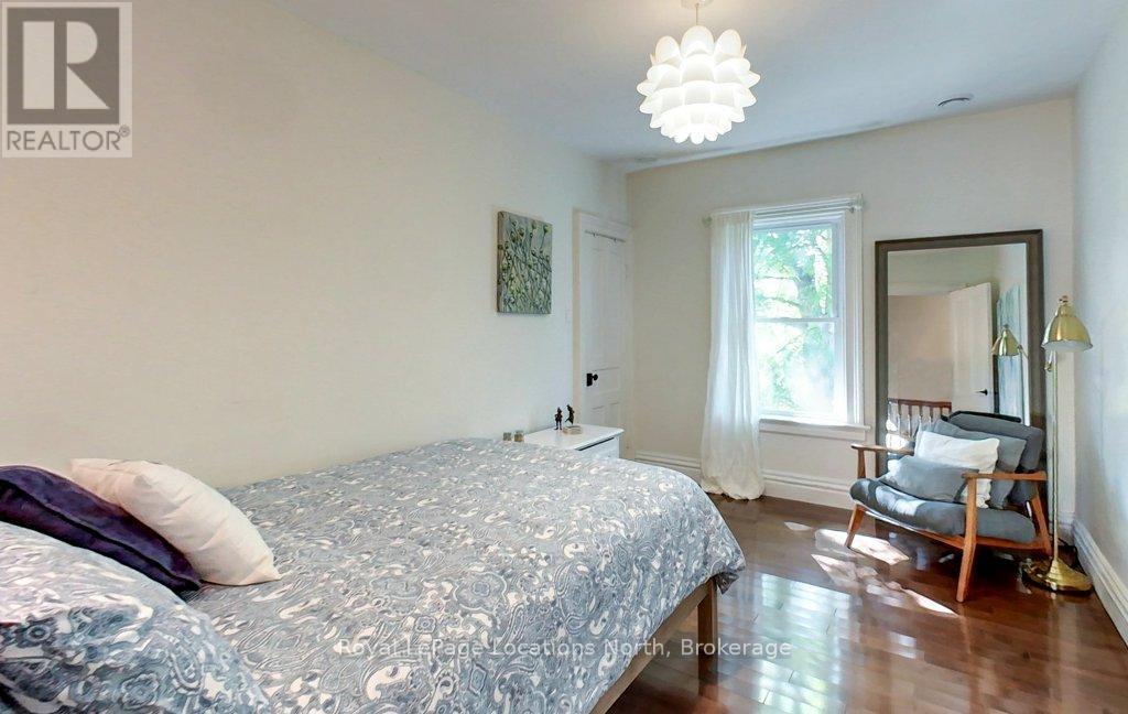 138 Bruce Street S Property Photo 25