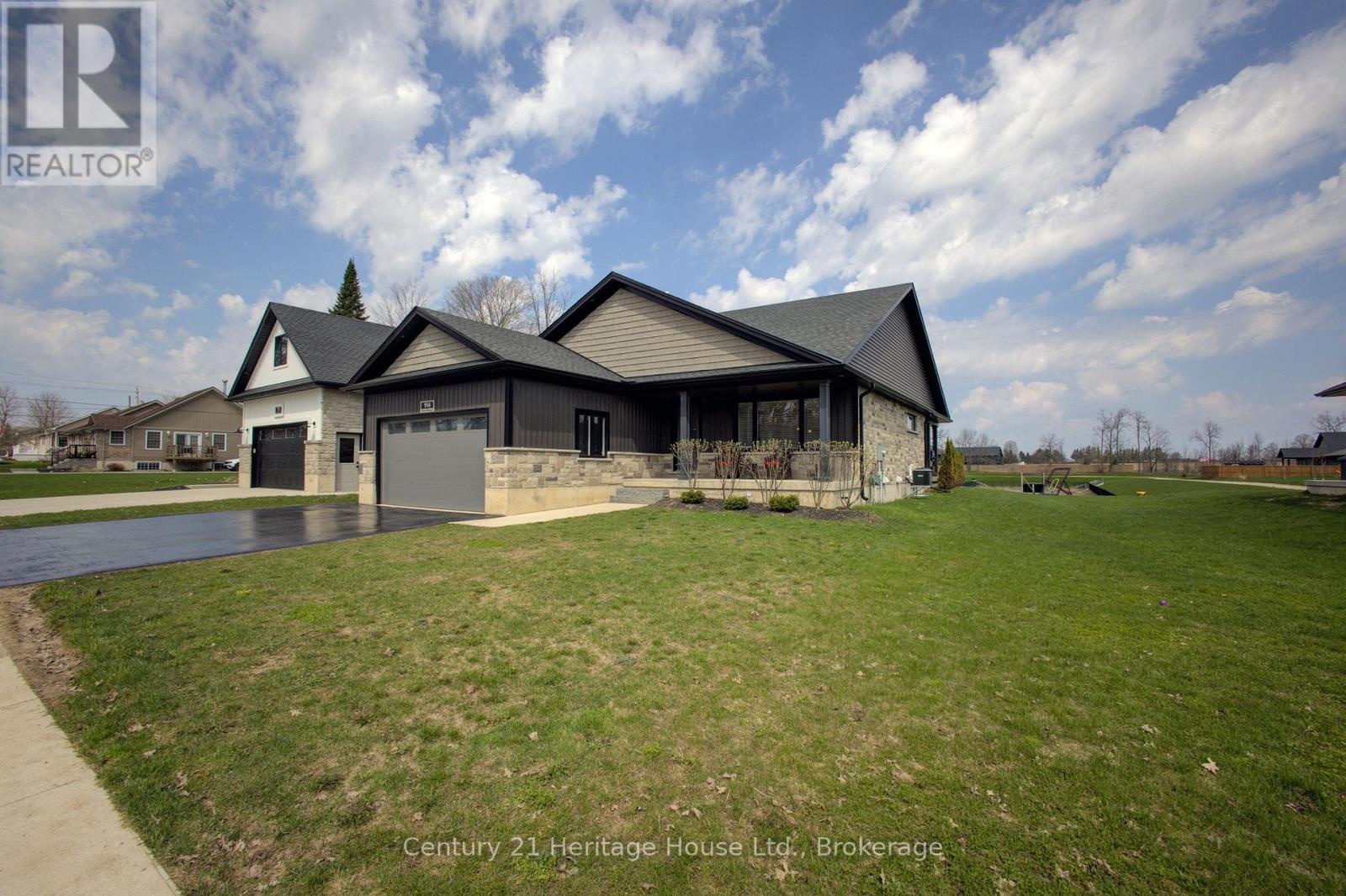 114 Jackson Street Property Photo 1