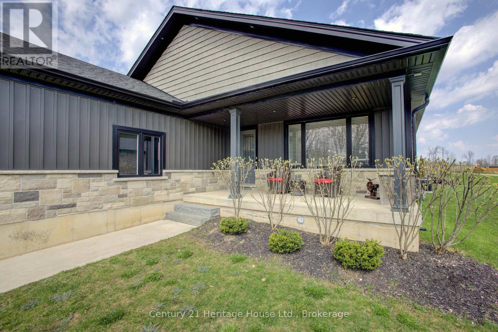114 Jackson Street Property Photo 4