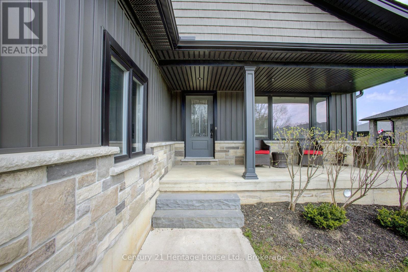 114 Jackson Street Property Photo 5