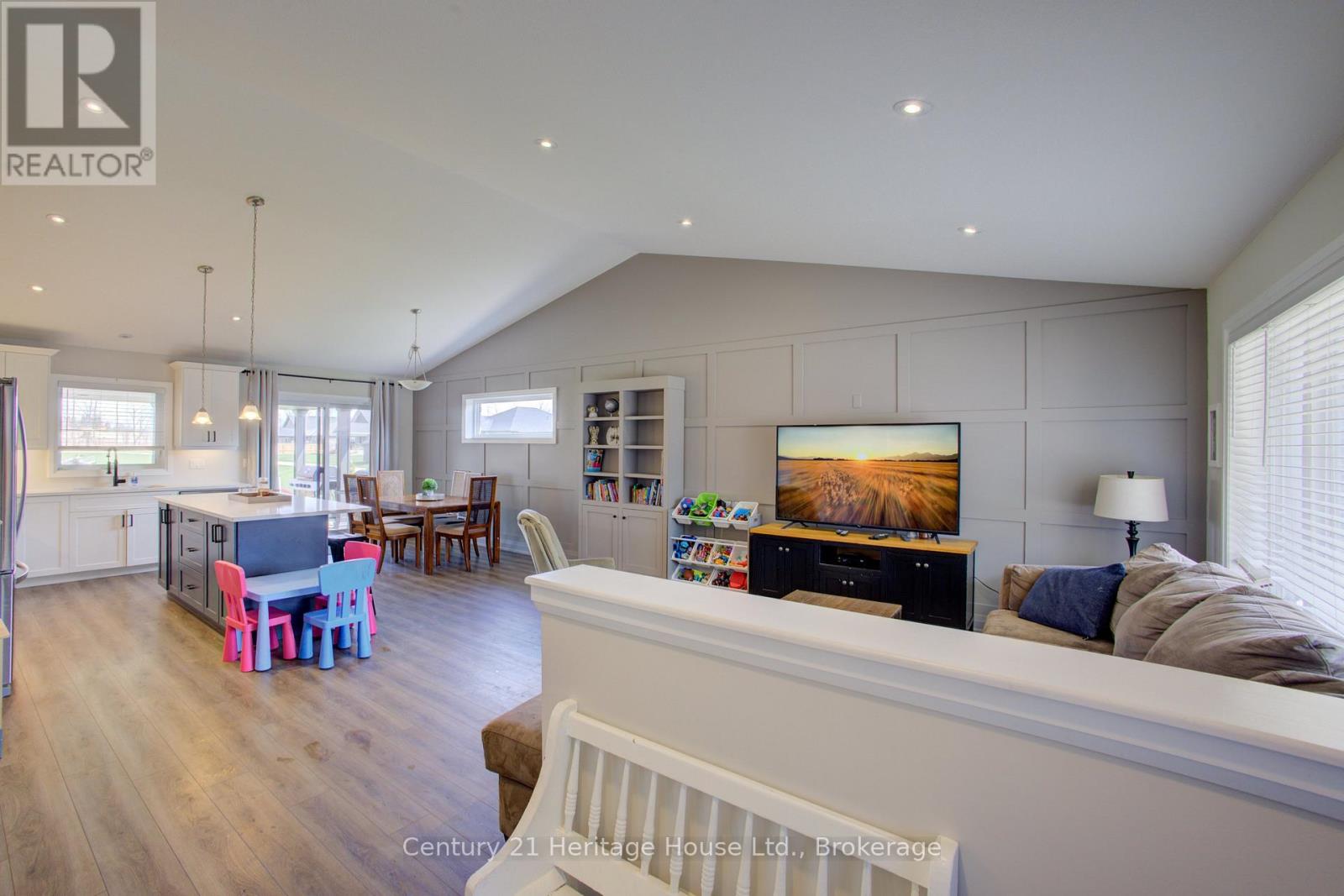 114 Jackson Street Property Photo 6