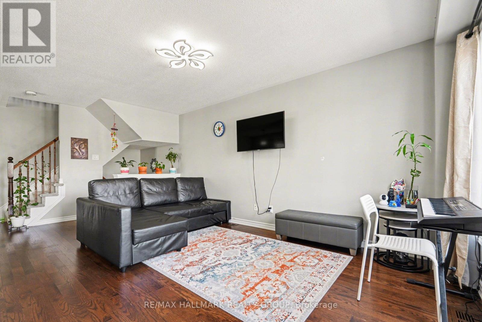 217 Bensinger Way Property Photo 5