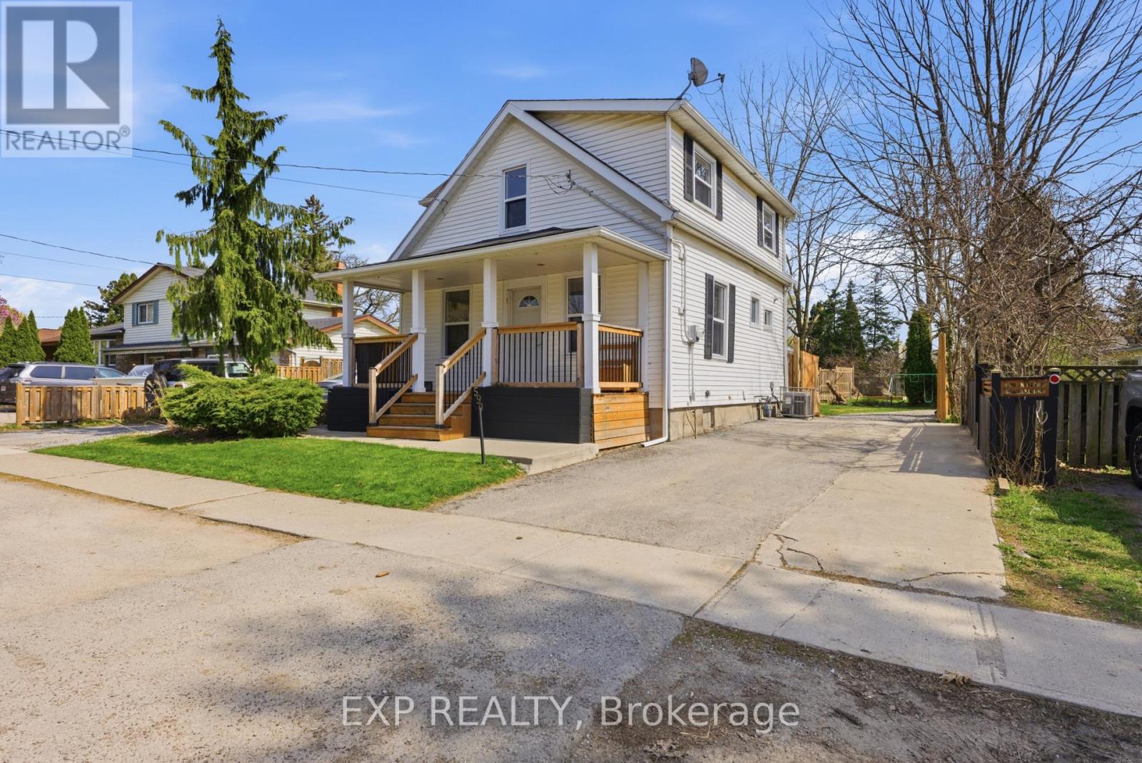 590 Scott Street Property Photo 2