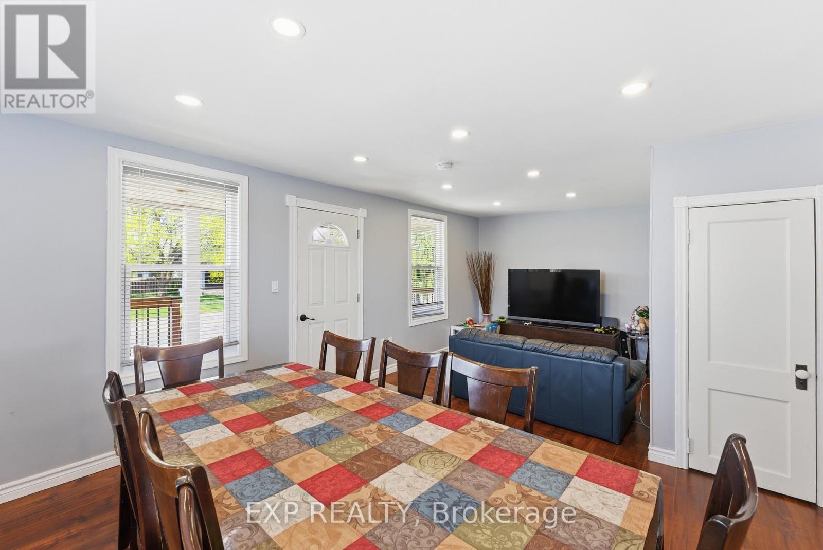 590 Scott Street Property Photo 7