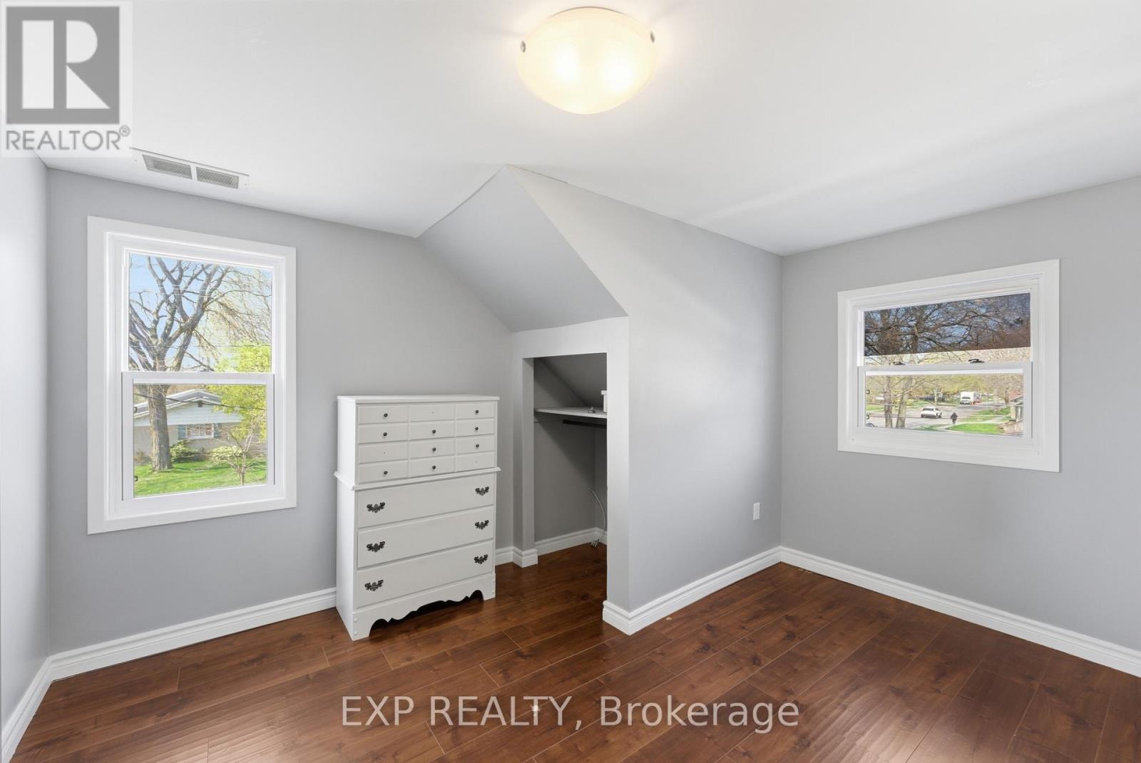 590 Scott Street Property Photo 14