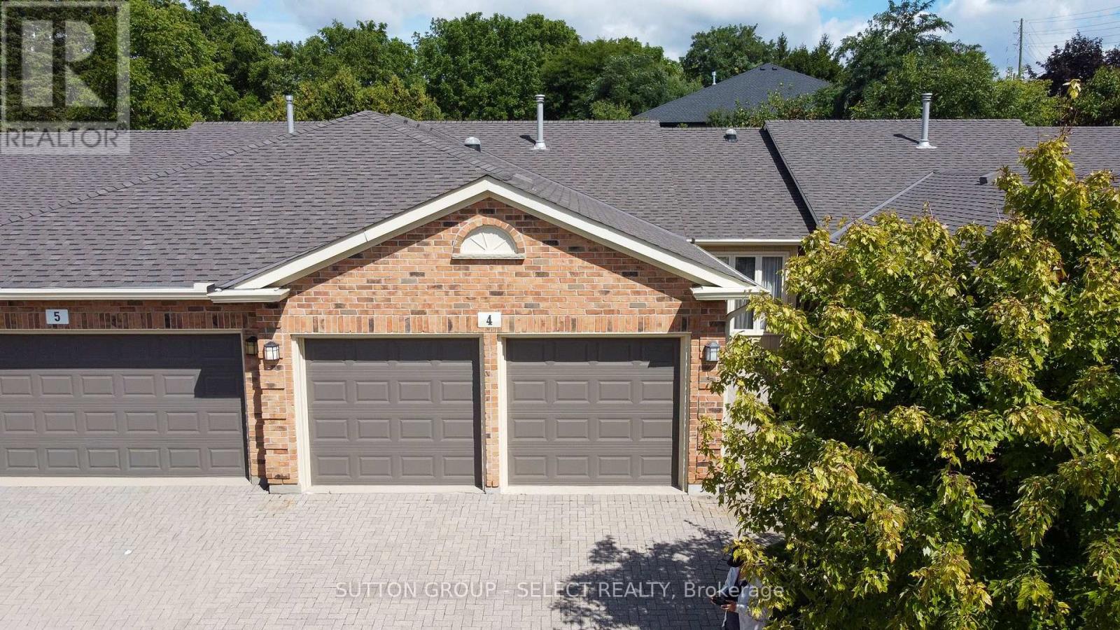4 - 445 Riverside Drive Property Photo 2