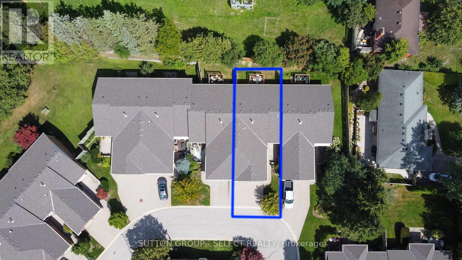 4 - 445 Riverside Drive Property Photo 3