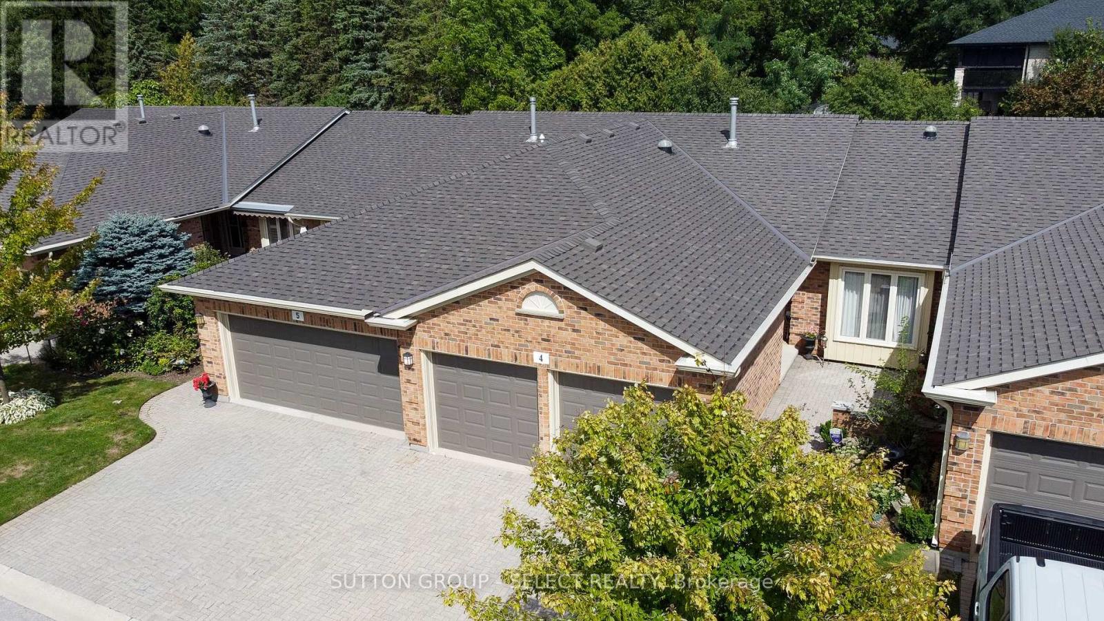 4 - 445 Riverside Drive Property Photo 4
