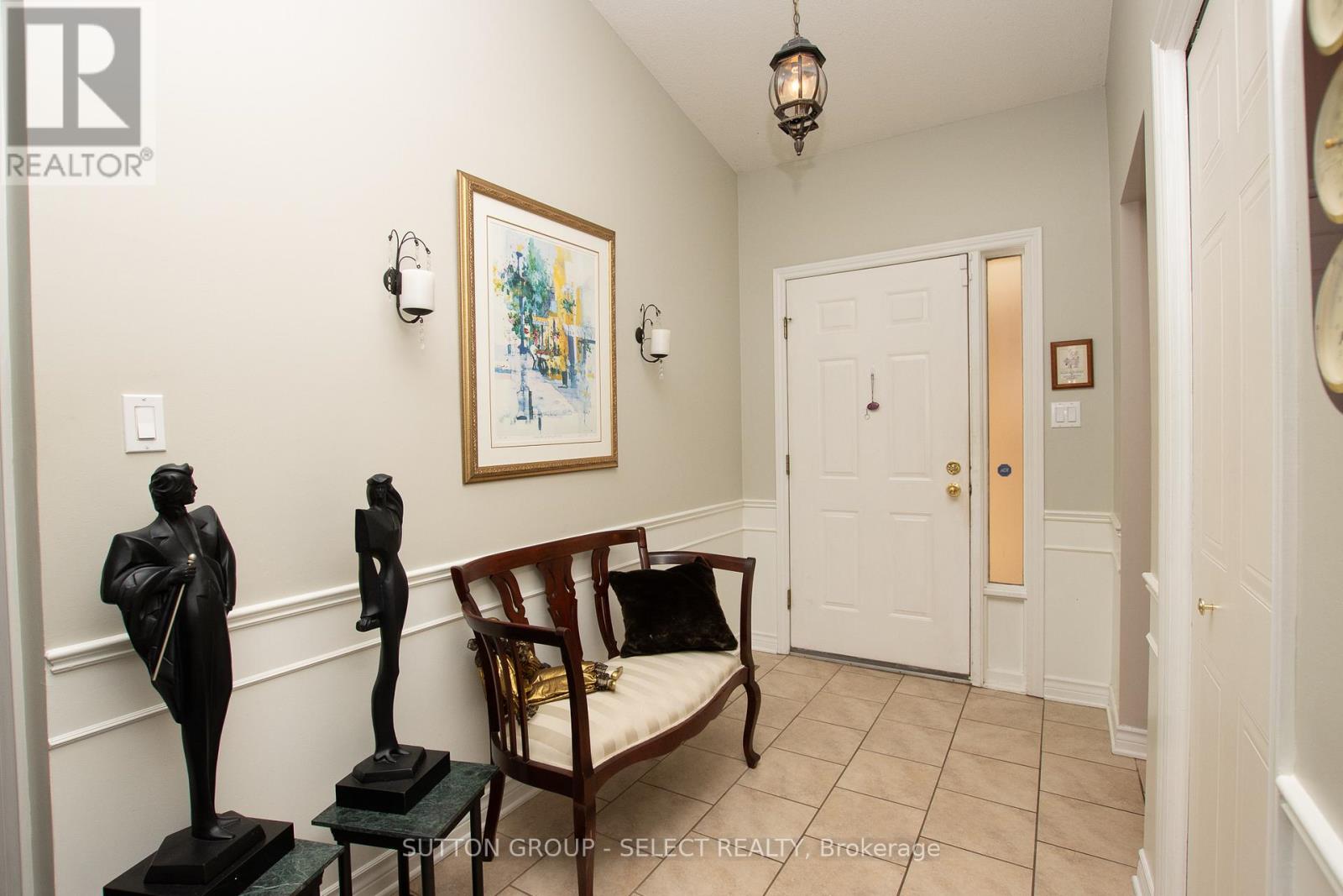4 - 445 Riverside Drive Property Photo 7