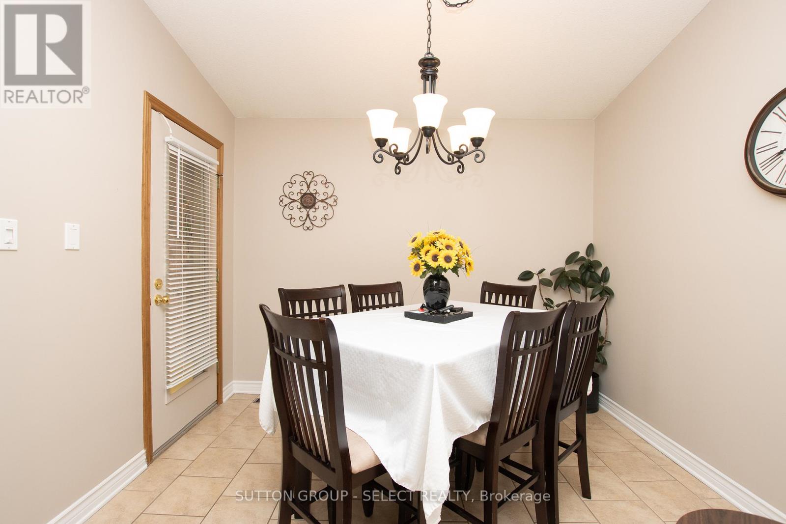 4 - 445 Riverside Drive Property Photo 9