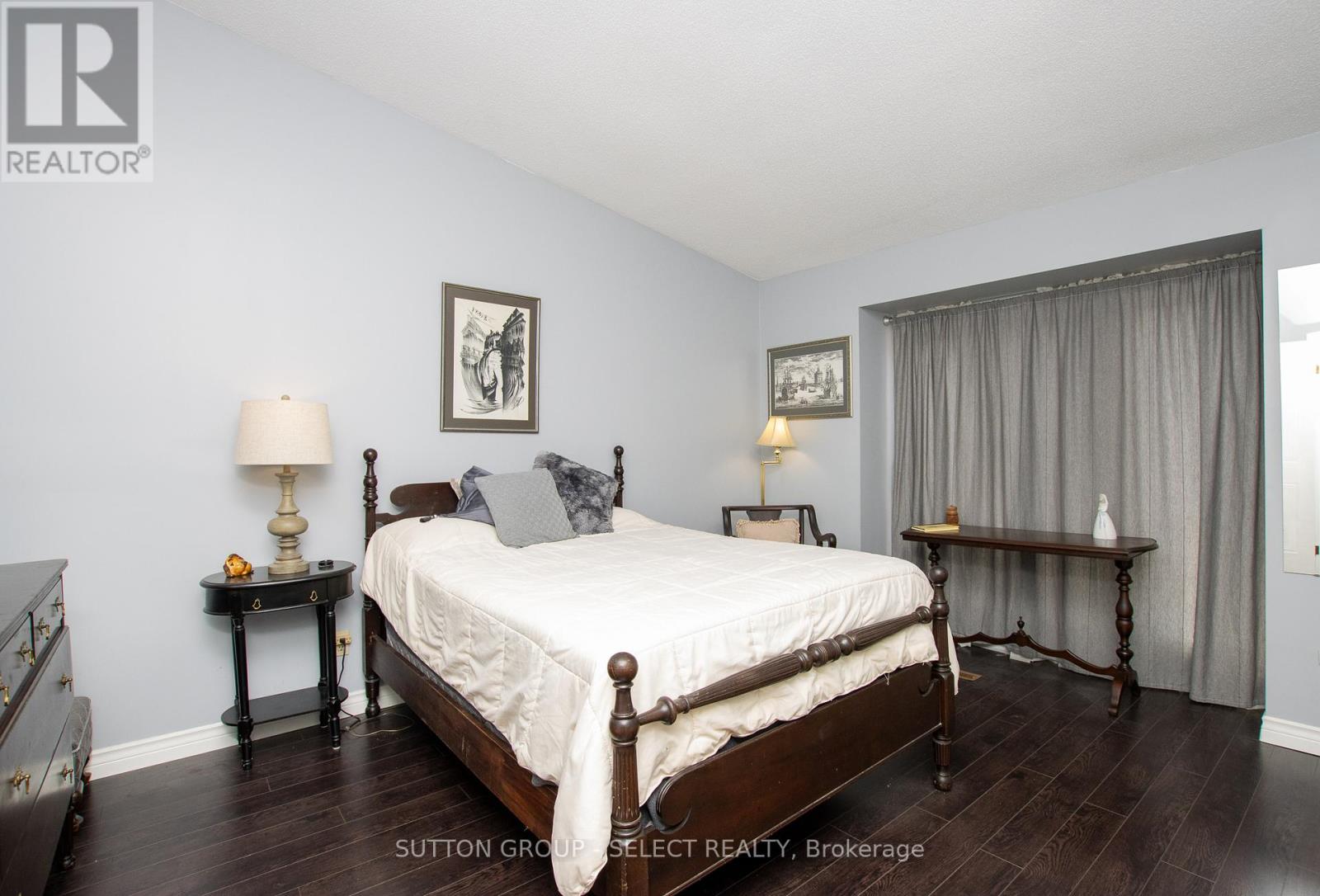 4 - 445 Riverside Drive Property Photo 19