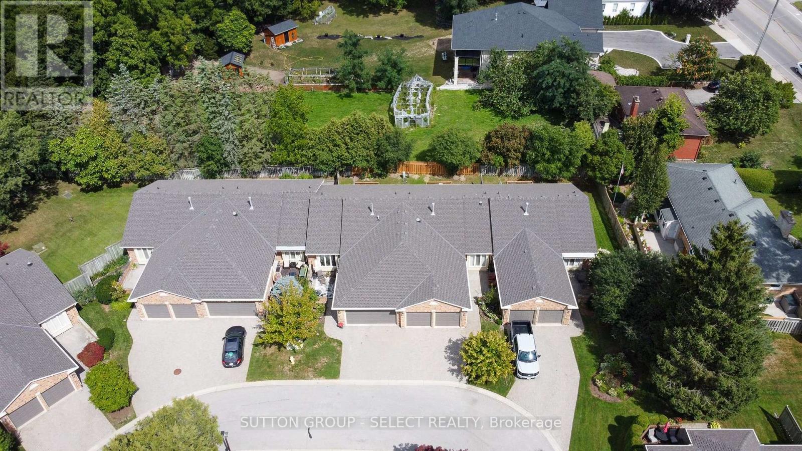 4 - 445 Riverside Drive Property Photo 40