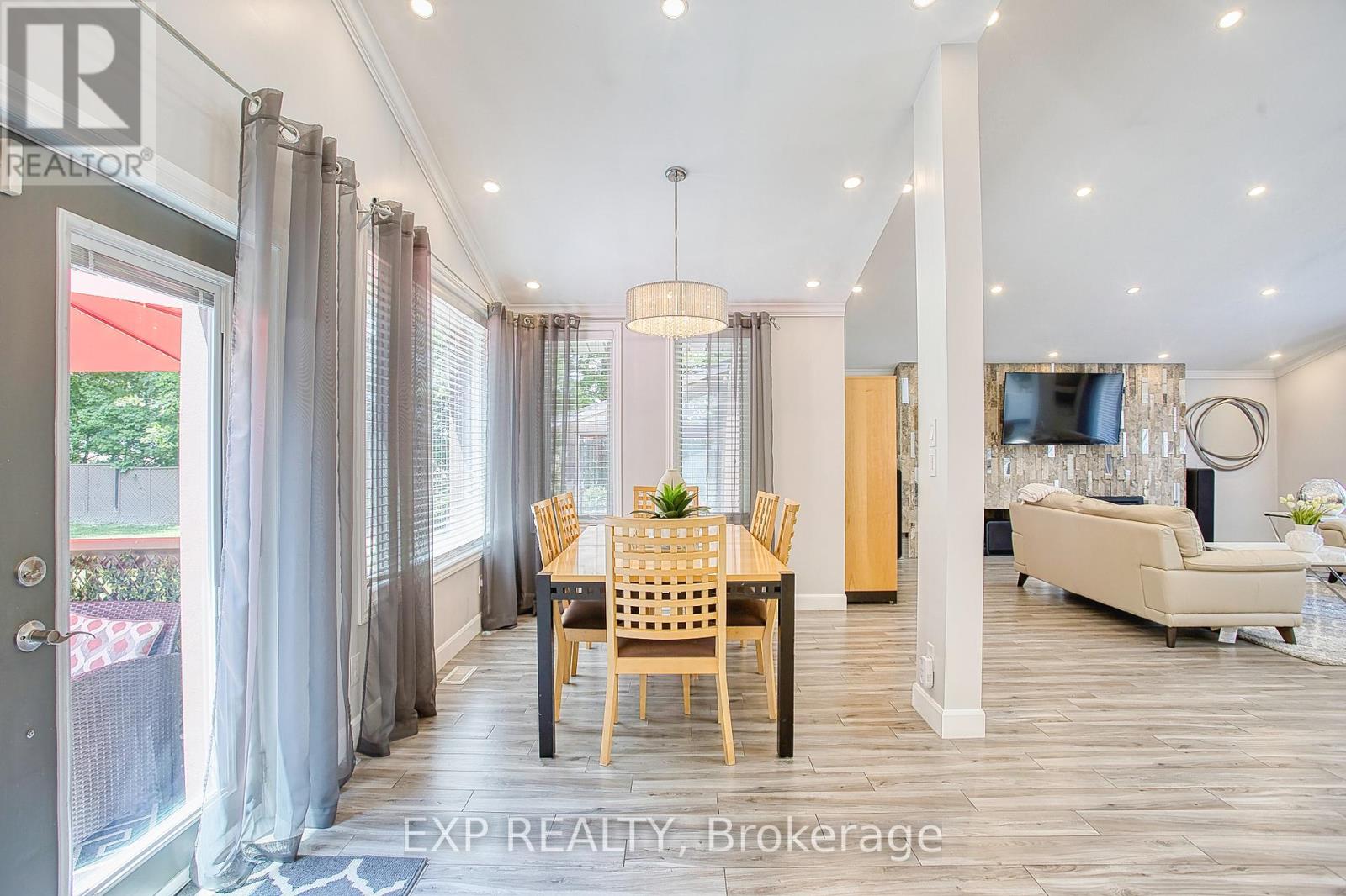 3263 Guyatt Road Property Photo 19