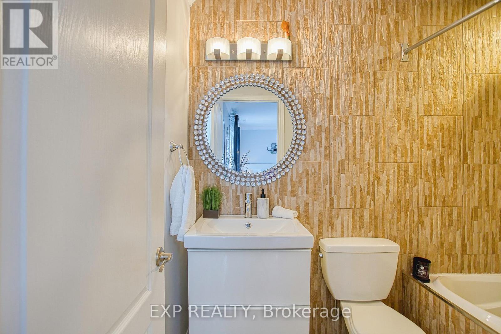 3263 Guyatt Road Property Photo 30